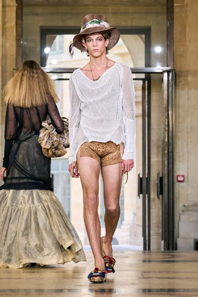 Look 5